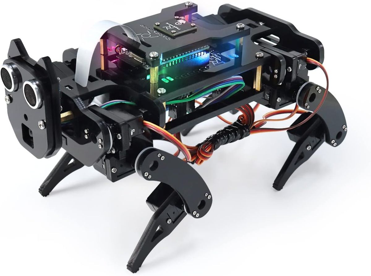 Vierbeiniger Roboterhund aus schwarzem Acryl mit Ultraschallsensor am Kopf, leuchtenden LEDs auf dem Rücken und Servos in den Beinen.