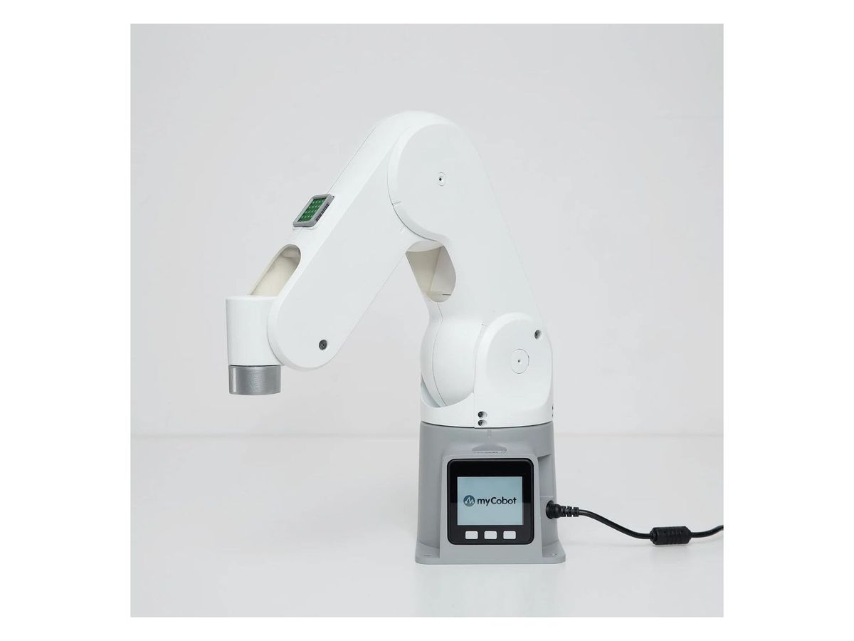Weißer vierachsiger Palettierarm myPalletizer mit grüner LED-Matrix am Arm und Display mit drei Tasten im grauen Sockel.