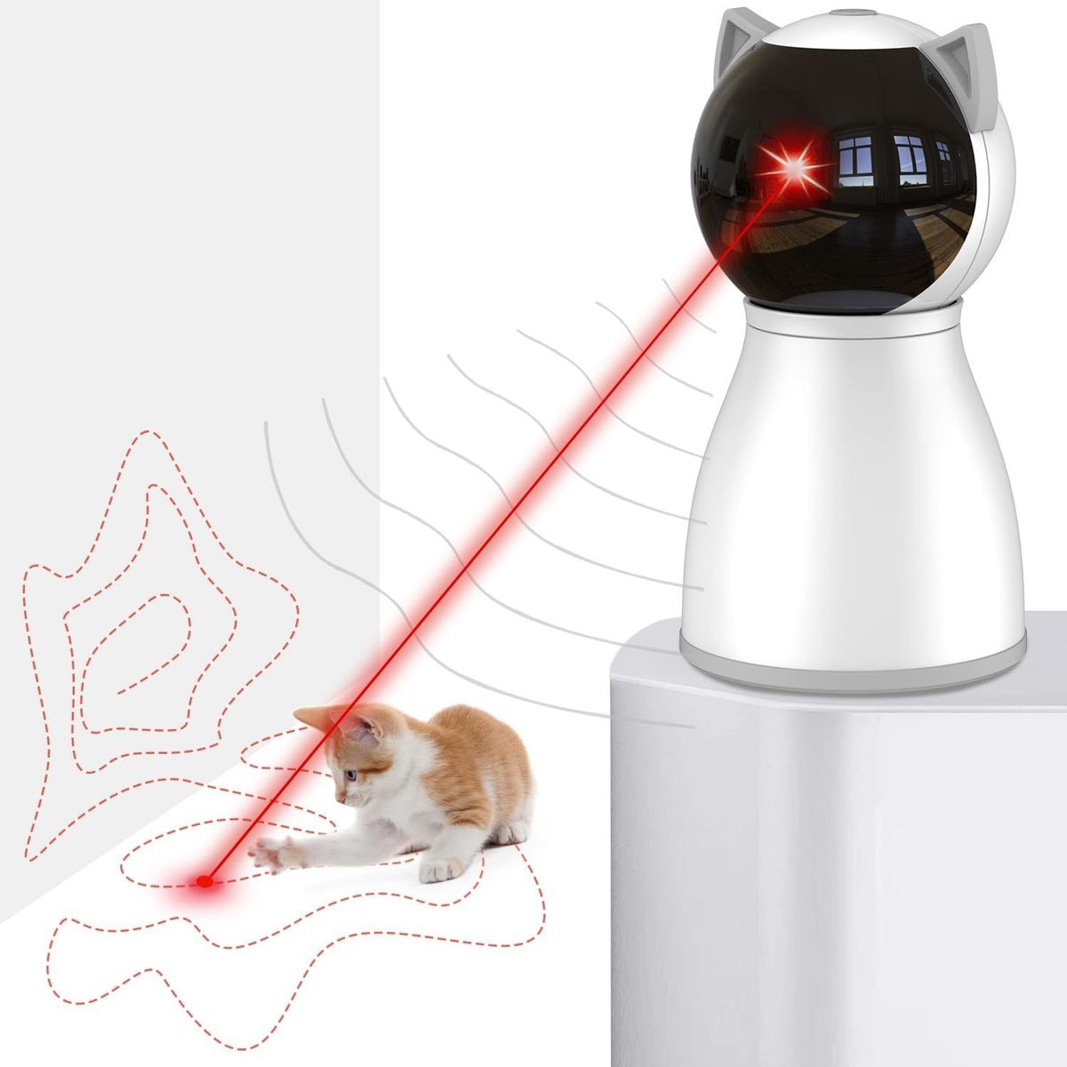 Weißes Petiepaw-Laserspielzeug mit Katzenohren wirft einen roten Laserpunkt auf den Boden, dem ein Kätzchen nachjagt.