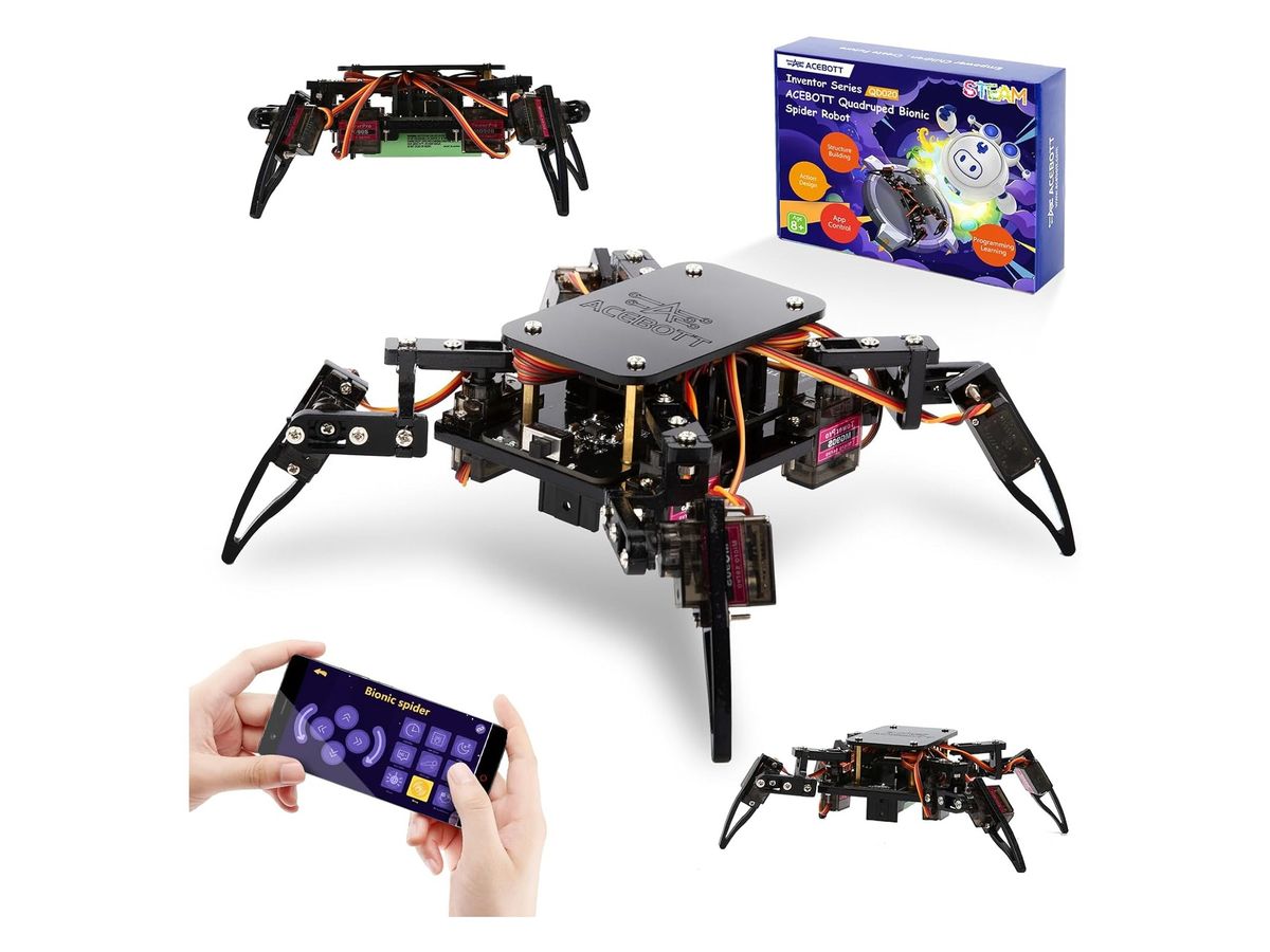 Schwarzer vierbeiniger Spinnenroboter aus Acrylplatten mit roten Servos und farbigen Kabeln auf weißem Grund, oben rechts die blaue ACEBOTT-Packung QD020, unten links eine Hand mit der Steuer-App.
