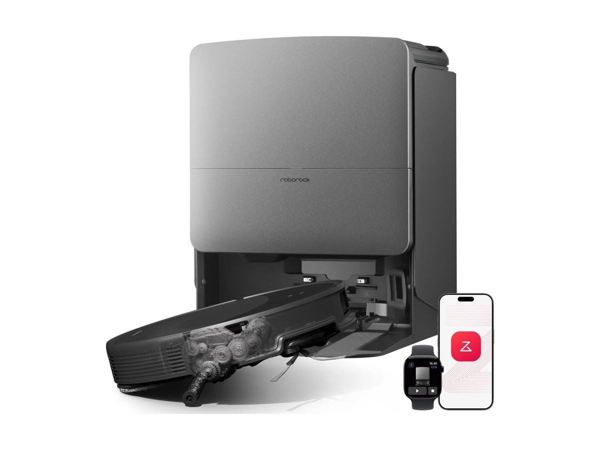 Roborock Saros 20 in Schnittansicht vor seiner grauen RockDock-Dockingstation, daneben Smartphone und Smartwatch mit Roborock App.