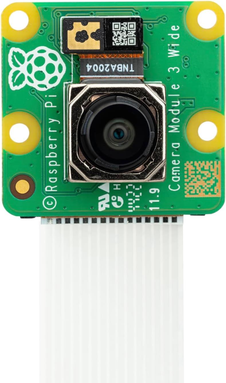 Grüne Kameraplatine mit Aufdruck „Camera Module 3 Wide“, größerem Weitwinkelobjektiv und weißem Flachbandkabel.