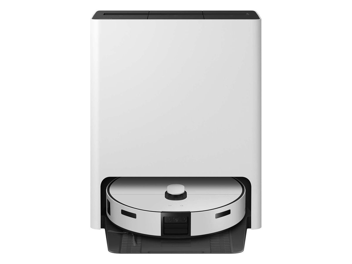 Frontansicht der hohen weißen Clean Station Steam Plus mit eingedocktem weißem Jet Bot Combo und schwarzem Frontsensor.