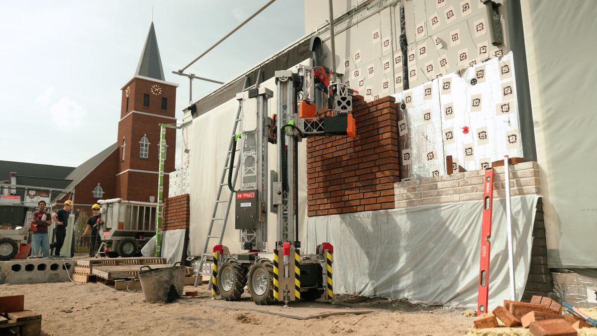 Roboter statt Richtschnur: Wie Monumental das Mauern automatisiert