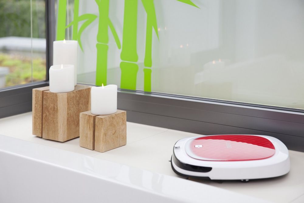 Der Ecovacs Deebot D35 ist ein programmierbarer Staubsaugroboter.