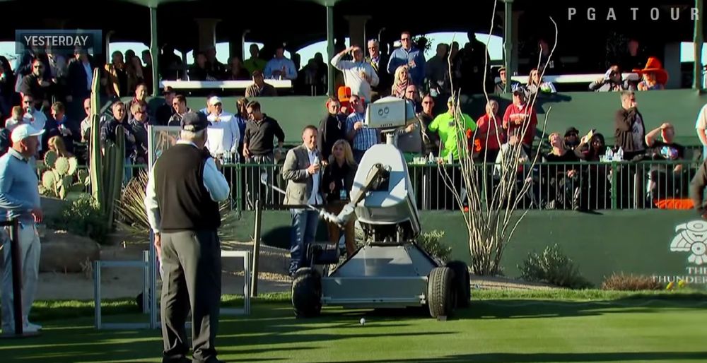 Golf-Roboter mit Traum-Schlag